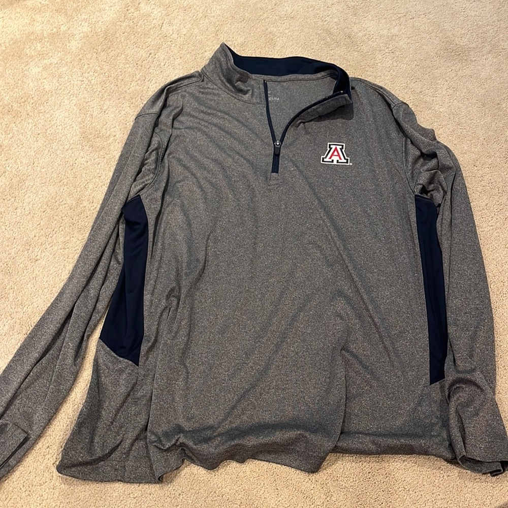 2 long sleeves
